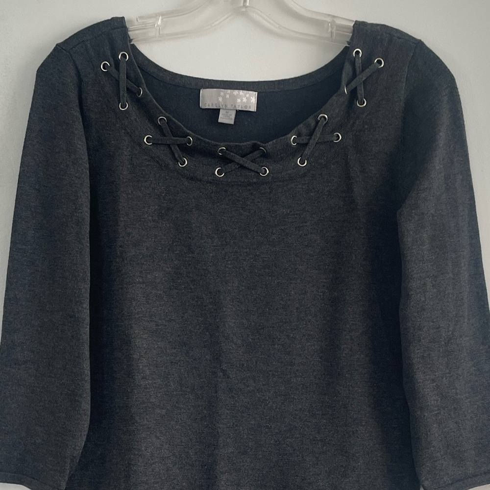 Gray Knit Top with Lace-Up 🔥 - Size Medium